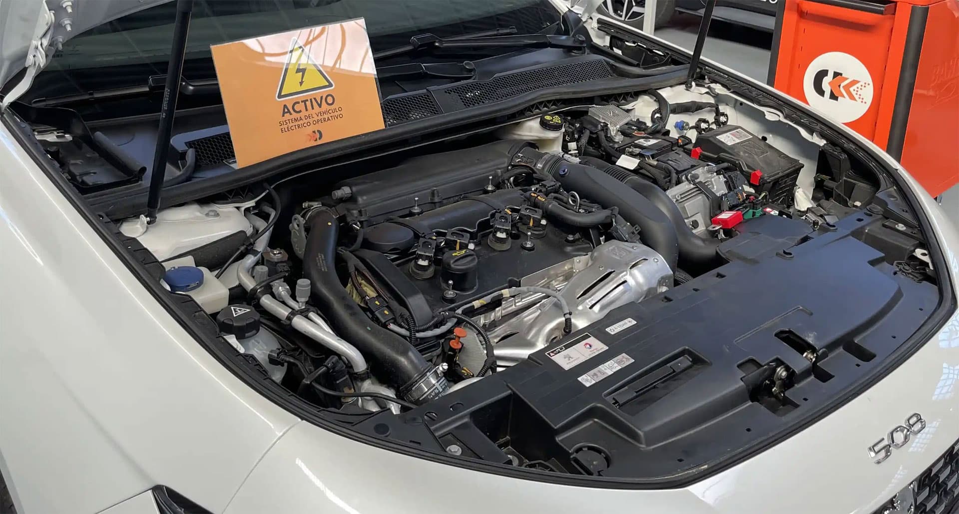 Formación para la reparación de coches eléctricos